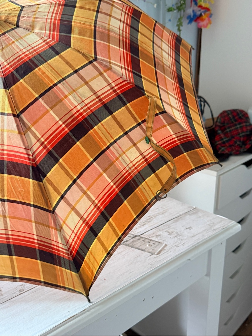 Vintage Plaid Umbrella in Brown, Tan & Gold Tones - Picture 7 of 11